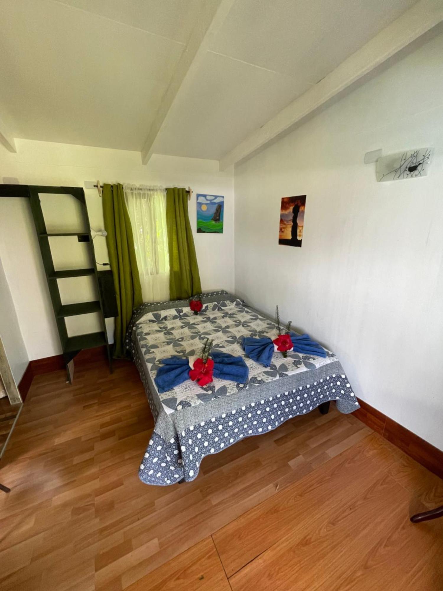 Hostel Pua Vaenga Hanga Roa Zewnętrze zdjęcie