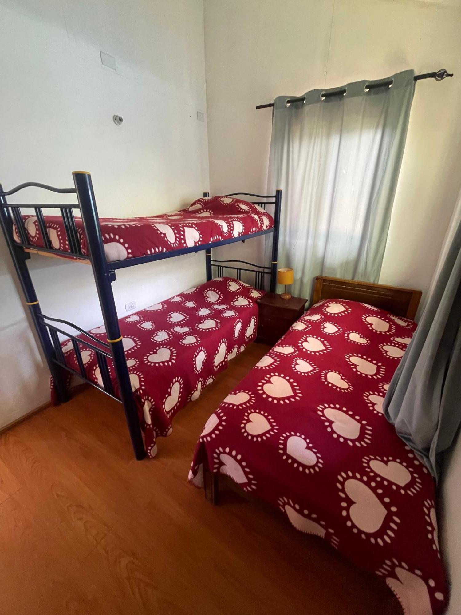 Hostel Pua Vaenga Hanga Roa Zewnętrze zdjęcie